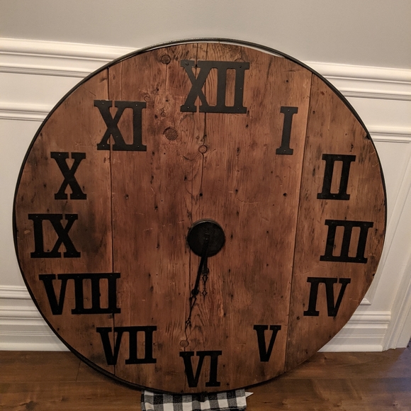 Barb board clock - Picture 3 of 3